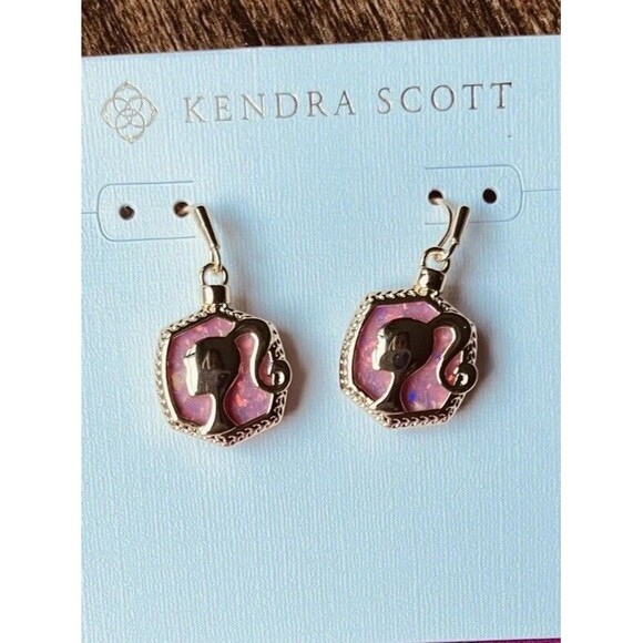 KENDRA SCOTT x BARBIE Drop Earrings Gold Logo Pink Iridescent Glitter Glass NWT - Picture 2 of 2